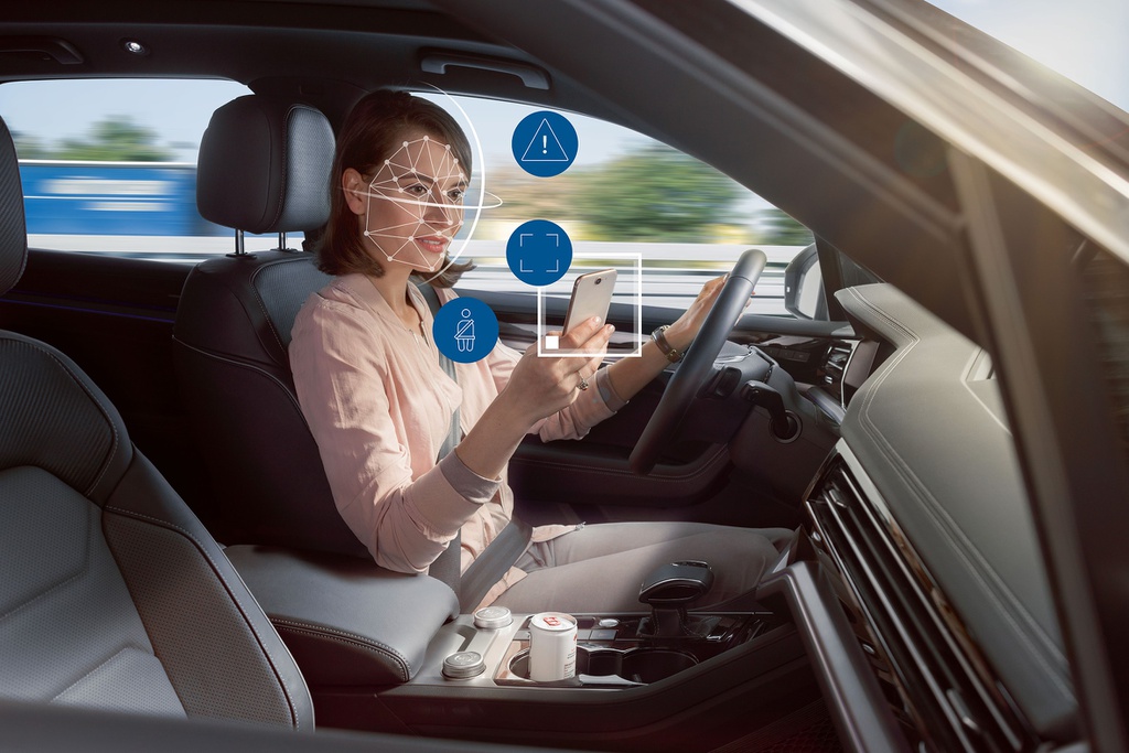 bosch driver monitoring distractions2