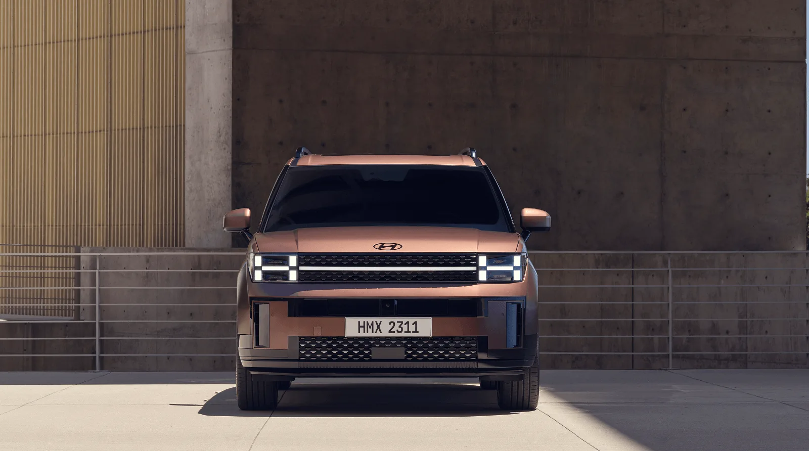 Mặt trước santafe 2024